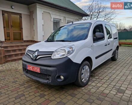 Белый Рено Кенгу, объемом двигателя 1.5 л и пробегом 207 тыс. км за 10800 $, фото 3 на Automoto.ua