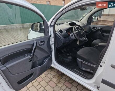 Белый Рено Кенгу, объемом двигателя 1.5 л и пробегом 207 тыс. км за 10800 $, фото 16 на Automoto.ua