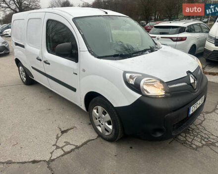 Белый Рено Кенгу, объемом двигателя 0 л и пробегом 69 тыс. км за 11111 $, фото 7 на Automoto.ua