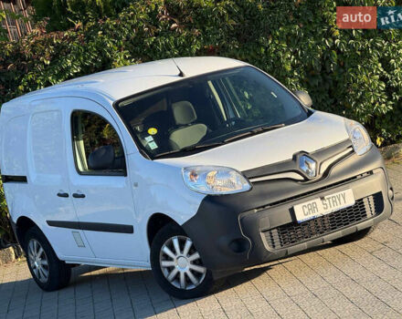Белый Рено Кенгу, объемом двигателя 1.5 л и пробегом 193 тыс. км за 10999 $, фото 5 на Automoto.ua