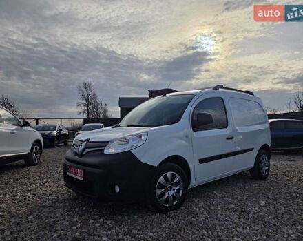 Белый Рено Кенгу, объемом двигателя 1.5 л и пробегом 199 тыс. км за 10450 $, фото 4 на Automoto.ua