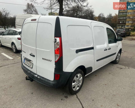 Белый Рено Кенгу, объемом двигателя 0 л и пробегом 69 тыс. км за 11111 $, фото 4 на Automoto.ua