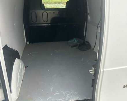 Белый Рено Кенгу, объемом двигателя 0 л и пробегом 69 тыс. км за 11111 $, фото 13 на Automoto.ua