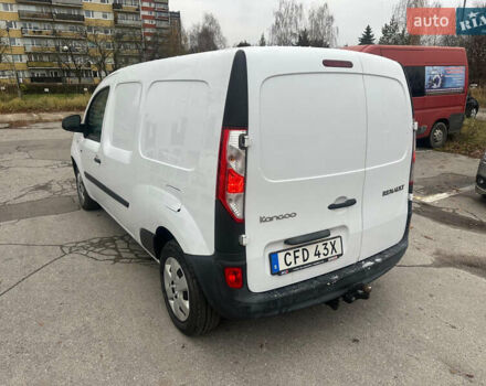 Белый Рено Кенгу, объемом двигателя 0 л и пробегом 69 тыс. км за 11111 $, фото 6 на Automoto.ua