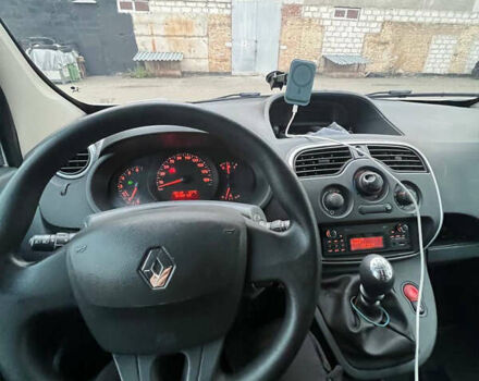 Белый Рено Кенгу, объемом двигателя 1.46 л и пробегом 57 тыс. км за 11999 $, фото 6 на Automoto.ua