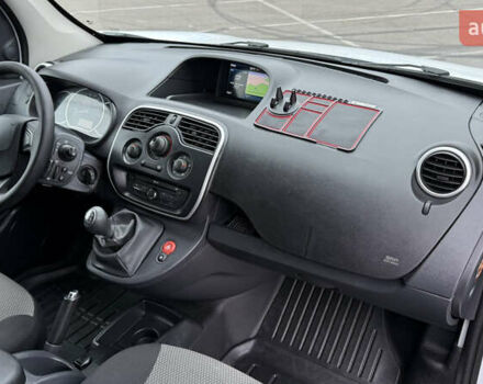 Білий Рено Кєнгу, об'ємом двигуна 1.5 л та пробігом 176 тис. км за 12200 $, фото 14 на Automoto.ua