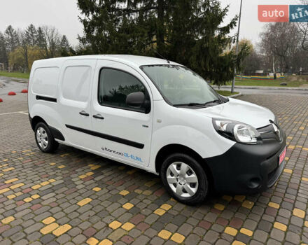 Белый Рено Кенгу, объемом двигателя 0 л и пробегом 26 тыс. км за 12700 $, фото 4 на Automoto.ua