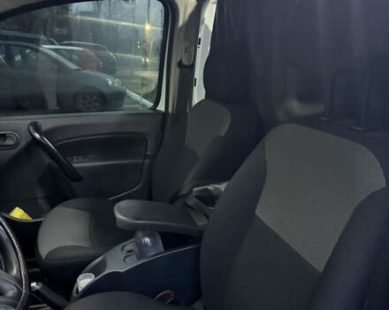 Белый Рено Кенгу, объемом двигателя 1.46 л и пробегом 253 тыс. км за 12500 $, фото 9 на Automoto.ua