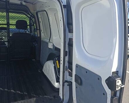 Белый Рено Кенгу, объемом двигателя 0 л и пробегом 4 тыс. км за 13300 $, фото 23 на Automoto.ua