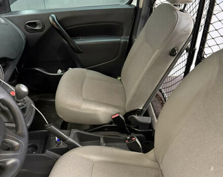 Белый Рено Кенгу, объемом двигателя 1.46 л и пробегом 57 тыс. км за 11999 $, фото 15 на Automoto.ua