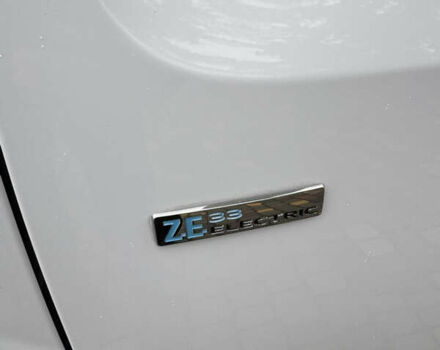 Белый Рено Кенгу, объемом двигателя 0 л и пробегом 26 тыс. км за 12700 $, фото 9 на Automoto.ua