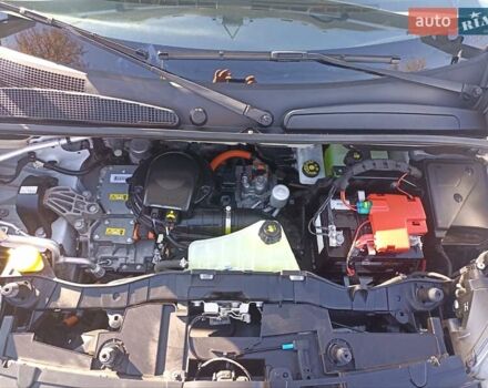 Белый Рено Кенгу, объемом двигателя 0 л и пробегом 4 тыс. км за 13300 $, фото 9 на Automoto.ua