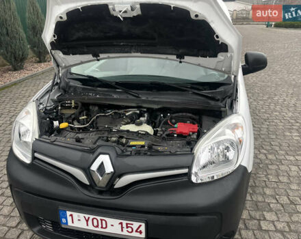 Белый Рено Кенгу, объемом двигателя 1.5 л и пробегом 89 тыс. км за 11000 $, фото 13 на Automoto.ua