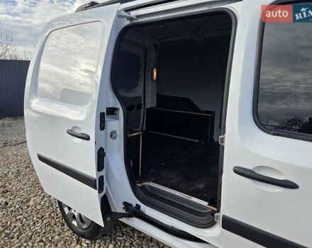 Белый Рено Кенгу, объемом двигателя 1.5 л и пробегом 199 тыс. км за 10450 $, фото 12 на Automoto.ua