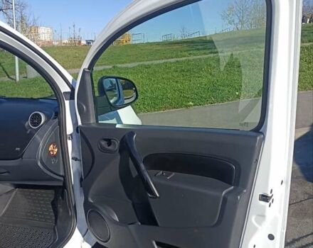 Белый Рено Кенгу, объемом двигателя 0 л и пробегом 4 тыс. км за 13300 $, фото 15 на Automoto.ua