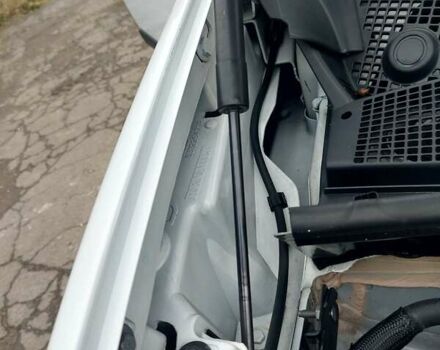 Белый Рено Кенгу, объемом двигателя 1.5 л и пробегом 187 тыс. км за 10900 $, фото 48 на Automoto.ua