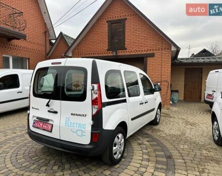 Белый Рено Кенгу, объемом двигателя 0 л и пробегом 16 тыс. км за 12300 $, фото 10 на Automoto.ua