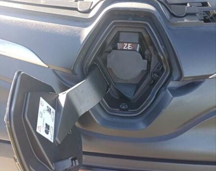 Белый Рено Кенгу, объемом двигателя 0 л и пробегом 4 тыс. км за 13300 $, фото 5 на Automoto.ua