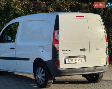 Белый Рено Кенгу, объемом двигателя 1.5 л и пробегом 193 тыс. км за 10999 $, фото 21 на Automoto.ua