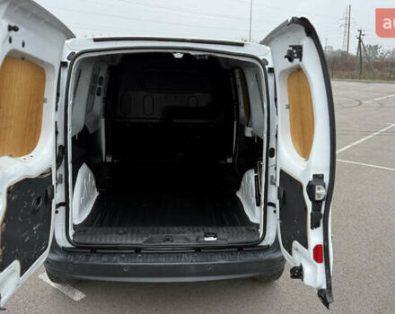 Білий Рено Кєнгу, об'ємом двигуна 1.5 л та пробігом 176 тис. км за 12200 $, фото 9 на Automoto.ua