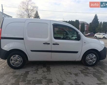 Белый Рено Кенгу, объемом двигателя 0 л и пробегом 35 тыс. км за 11300 $, фото 5 на Automoto.ua