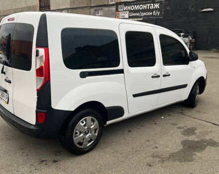 Белый Рено Кенгу, объемом двигателя 1.46 л и пробегом 57 тыс. км за 11999 $, фото 3 на Automoto.ua