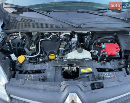 Білий Рено Кєнгу, об'ємом двигуна 1.5 л та пробігом 86 тис. км за 10700 $, фото 16 на Automoto.ua