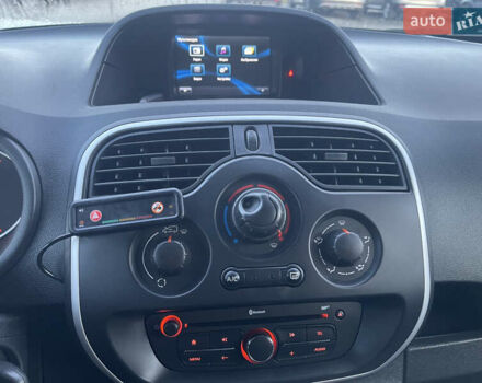 Белый Рено Кенгу, объемом двигателя 0 л и пробегом 110 тыс. км за 13300 $, фото 32 на Automoto.ua