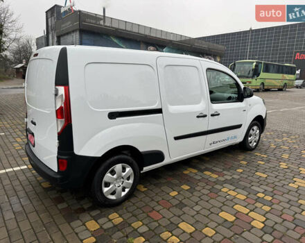 Белый Рено Кенгу, объемом двигателя 0 л и пробегом 26 тыс. км за 12700 $, фото 7 на Automoto.ua