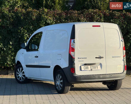 Белый Рено Кенгу, объемом двигателя 1.5 л и пробегом 193 тыс. км за 10999 $, фото 2 на Automoto.ua