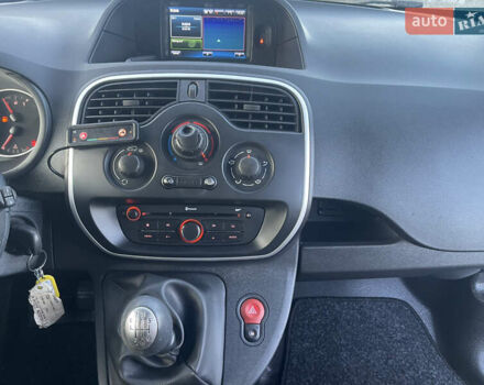 Белый Рено Кенгу, объемом двигателя 0 л и пробегом 110 тыс. км за 13300 $, фото 15 на Automoto.ua