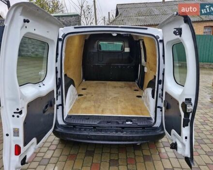 Белый Рено Кенгу, объемом двигателя 1.46 л и пробегом 69 тыс. км за 12300 $, фото 23 на Automoto.ua