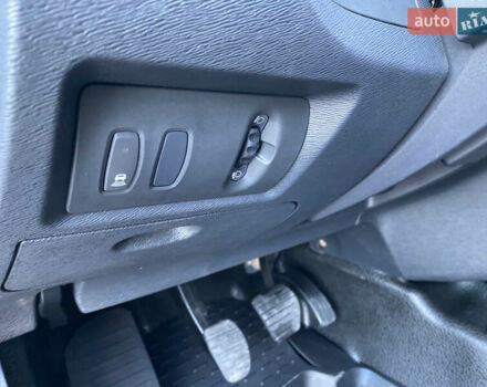 Белый Рено Кенгу, объемом двигателя 1.5 л и пробегом 187 тыс. км за 10499 $, фото 16 на Automoto.ua