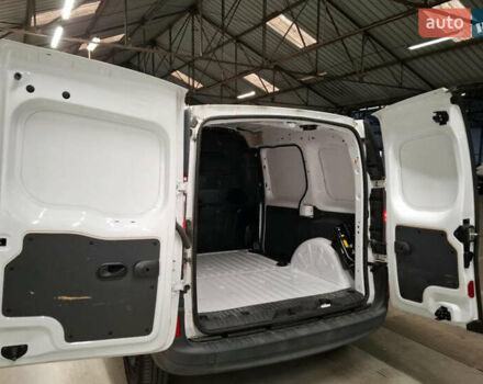 Білий Рено Кєнгу, об'ємом двигуна 0 л та пробігом 28 тис. км за 12900 $, фото 15 на Automoto.ua