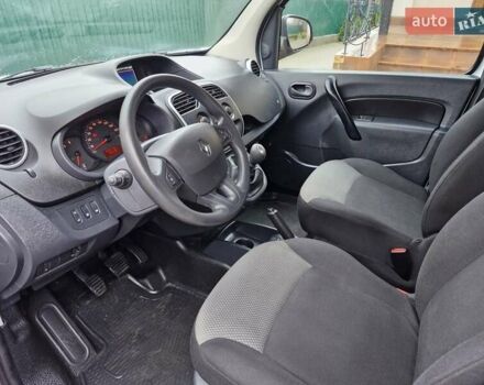 Белый Рено Кенгу, объемом двигателя 1.46 л и пробегом 69 тыс. км за 12300 $, фото 13 на Automoto.ua