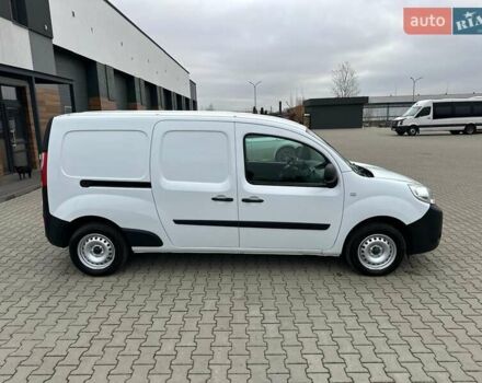 Білий Рено Кєнгу, об'ємом двигуна 1.5 л та пробігом 149 тис. км за 13390 $, фото 2 на Automoto.ua