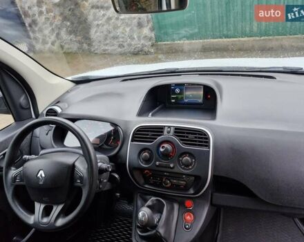Белый Рено Кенгу, объемом двигателя 1.46 л и пробегом 69 тыс. км за 12300 $, фото 19 на Automoto.ua