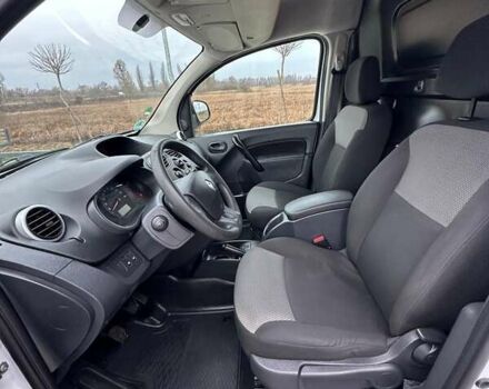 Білий Рено Кєнгу, об'ємом двигуна 1.5 л та пробігом 149 тис. км за 13390 $, фото 15 на Automoto.ua