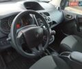Белый Рено Кенгу, объемом двигателя 1.5 л и пробегом 158 тыс. км за 12590 $, фото 23 на Automoto.ua