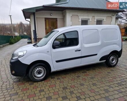 Белый Рено Кенгу, объемом двигателя 1.46 л и пробегом 69 тыс. км за 12300 $, фото 3 на Automoto.ua