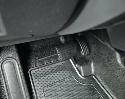 Белый Рено Кенгу, объемом двигателя 0 л и пробегом 32 тыс. км за 13990 $, фото 15 на Automoto.ua