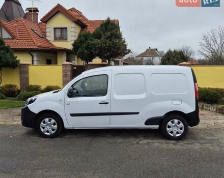 Белый Рено Кенгу, объемом двигателя 0 л и пробегом 32 тыс. км за 13990 $, фото 6 на Automoto.ua