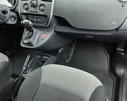 Белый Рено Кенгу, объемом двигателя 0 л и пробегом 32 тыс. км за 13990 $, фото 13 на Automoto.ua