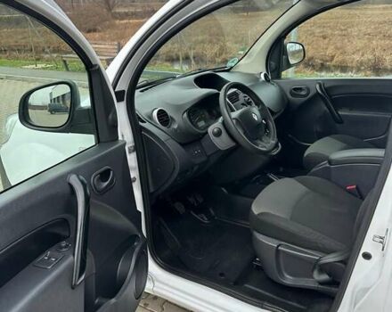 Білий Рено Кєнгу, об'ємом двигуна 1.5 л та пробігом 149 тис. км за 13390 $, фото 39 на Automoto.ua