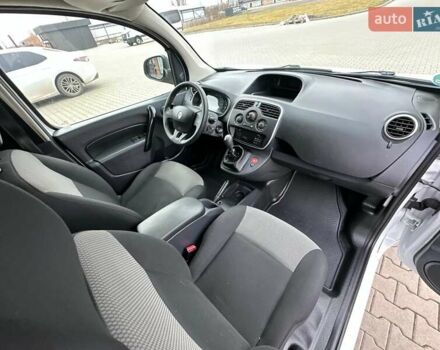 Білий Рено Кєнгу, об'ємом двигуна 1.5 л та пробігом 149 тис. км за 13390 $, фото 33 на Automoto.ua