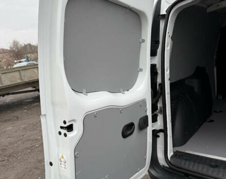 Білий Рено Кєнгу, об'ємом двигуна 0 л та пробігом 12 тис. км за 14000 $, фото 21 на Automoto.ua