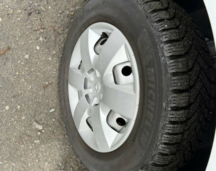 Білий Рено Кєнгу, об'ємом двигуна 0 л та пробігом 12 тис. км за 14000 $, фото 9 на Automoto.ua