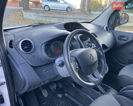 Белый Рено Кенгу, объемом двигателя 1.5 л и пробегом 187 тыс. км за 10499 $, фото 14 на Automoto.ua