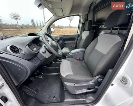 Білий Рено Кєнгу, об'ємом двигуна 1.5 л та пробігом 149 тис. км за 13390 $, фото 37 на Automoto.ua