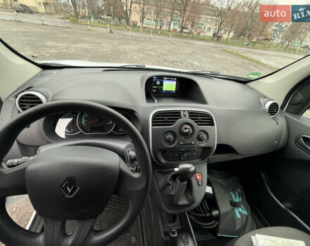 Білий Рено Кєнгу, об'ємом двигуна 0 л та пробігом 12 тис. км за 14000 $, фото 15 на Automoto.ua